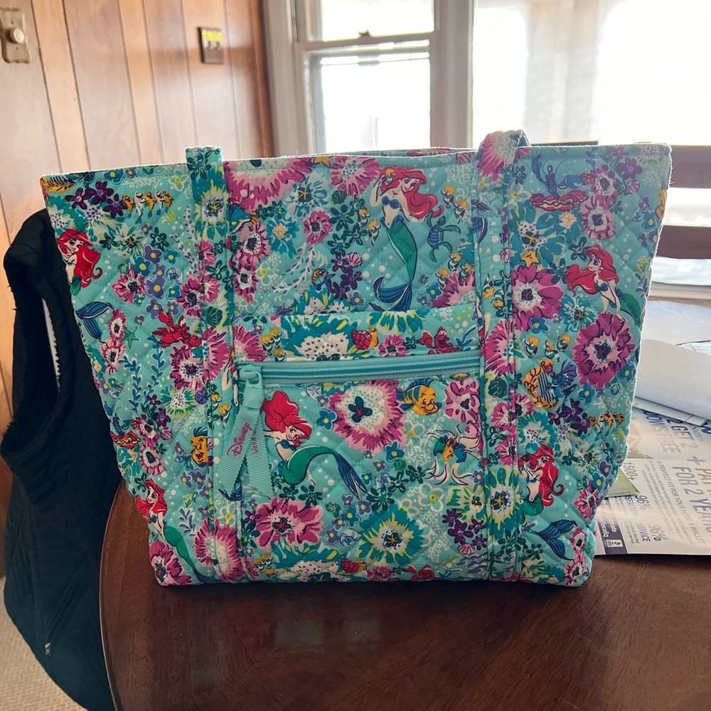 Vera Bradley Ariel Floral Small Vera Tote